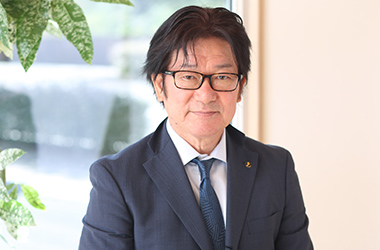 社員
